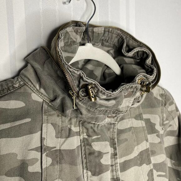 Jolt Long Sleeve Camouflage Hooded Zip Up Utility Jacket Medium Green - Picture 2 of 11